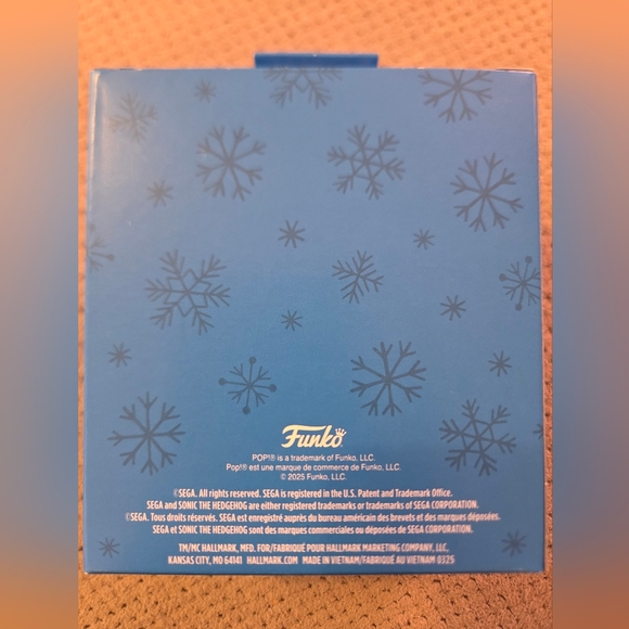 Hallmark Sonic the Hedgehog Emerald Funko POP Christmas Ornament New In Box 2025 - Picture 8 of 14